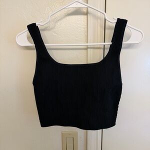 Aritzia Babaton Black Sculpt Knit Crop Top Tank Size Medium